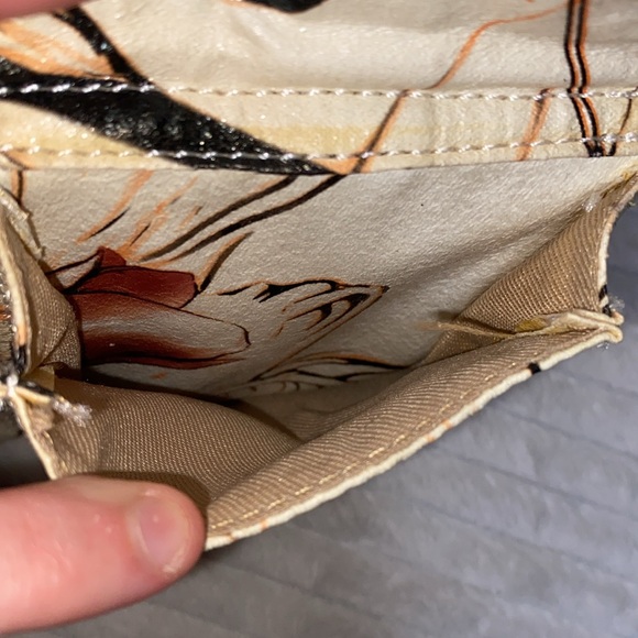 Shoulder Bag - Picture 7 of 11